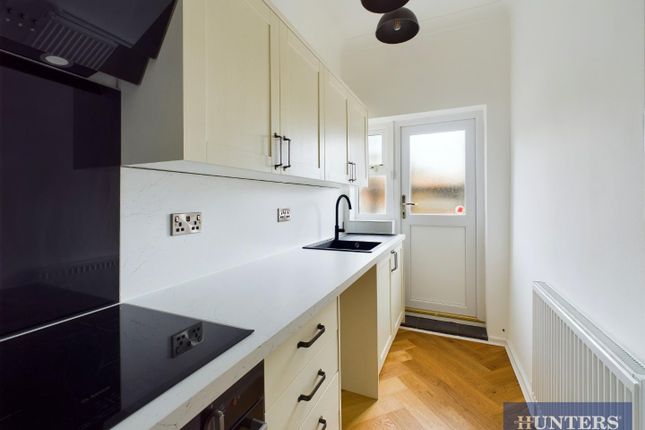 Flat 2, 29, West Avenue, Filey photo 2