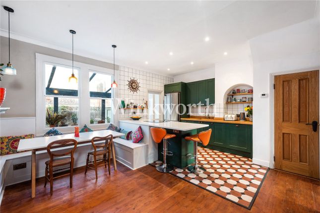 Terraced house to rent in Hewitt Avenue, London