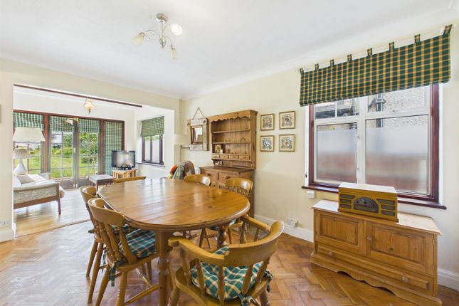 19, Southcote Rise, Ruislip photo 3