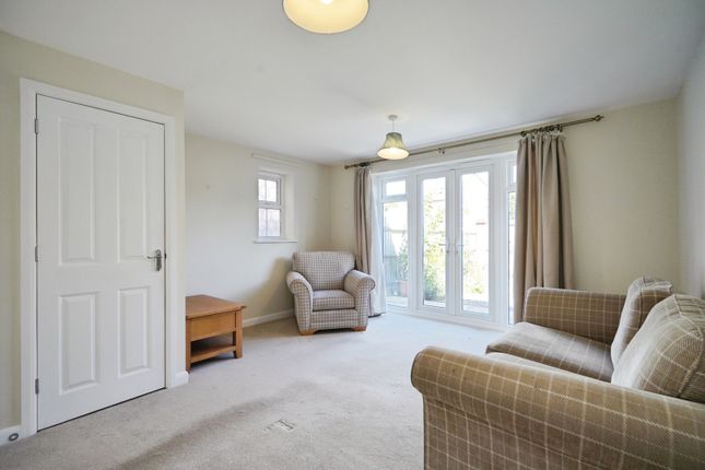26, Flora Grove, Leicestershire photo 3