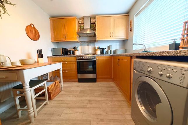 32, Showfield, Brampton photo 5