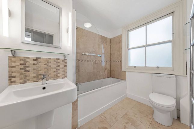 Terraced house to rent in Sarsfeld Road, Wandsworth Common, London