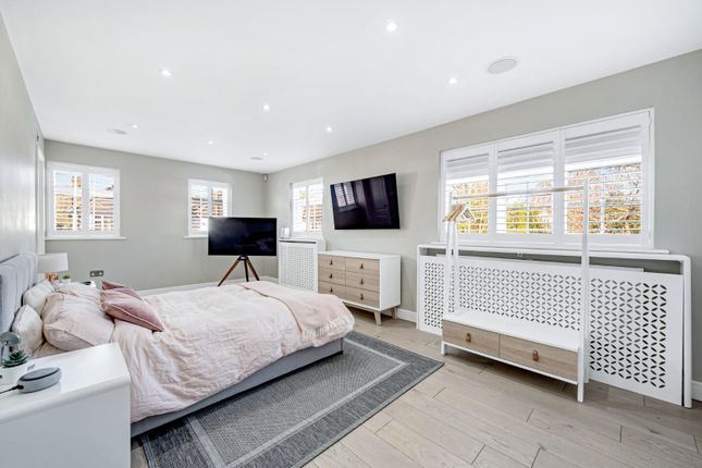 1, Chara Place, London photo 4