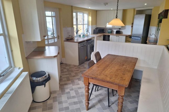 Court Cottage, Cowbridge photo 4