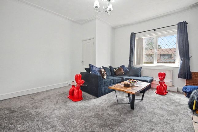 7, Calverley Green Road, West Yorkshire photo 4