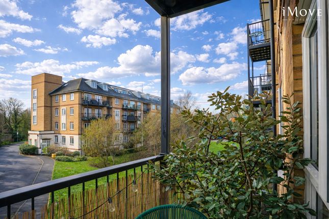 Flat 21, Carfax House, London photo 4