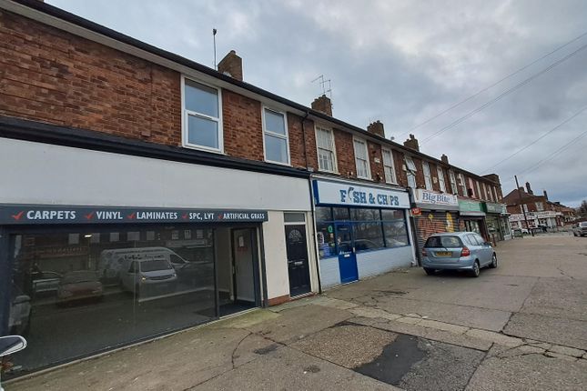 Retail premises to let in Greenwood Avenue, Hull