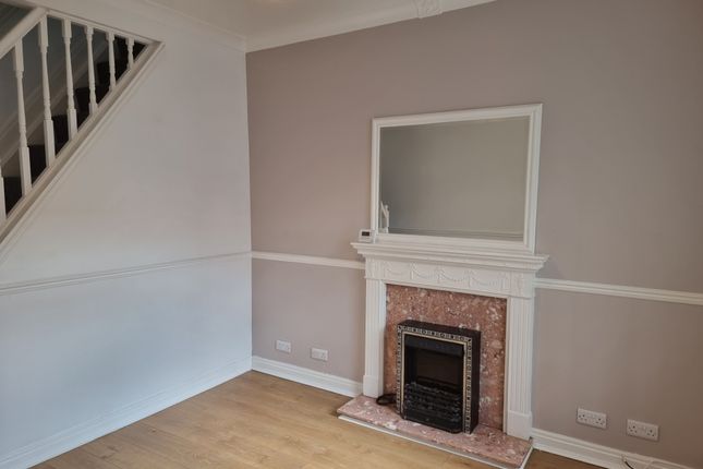 23, Stockport photo 2