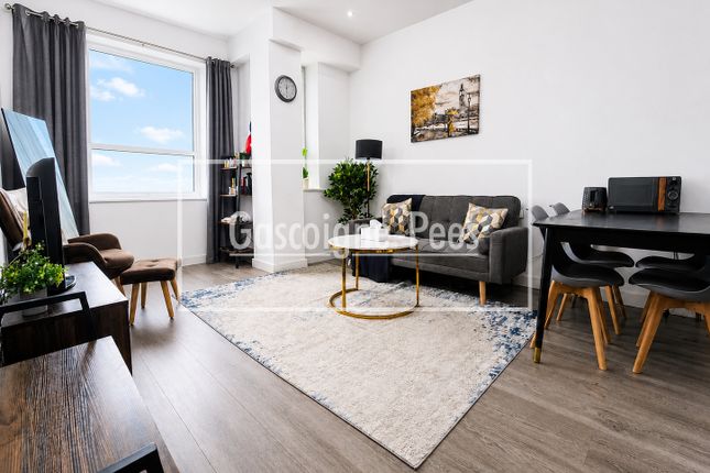 Flat 46, Guildford photo 3
