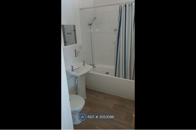 Flat, Wolfa Street Derby, Derby photo 4