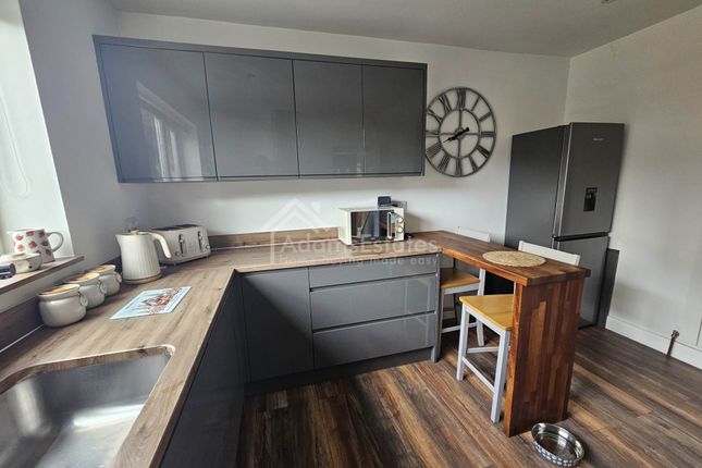 18, Frank Lane, Dewsbury photo 5