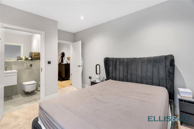 Flat 13, 195, Ballards Lane, Finchley photo 3