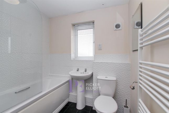 Semi-detached house for sale in Oronsay Close, Hinckley