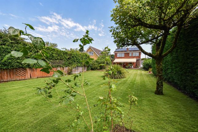 Maityme, Wyatts Green Road, Brentwood photo 4