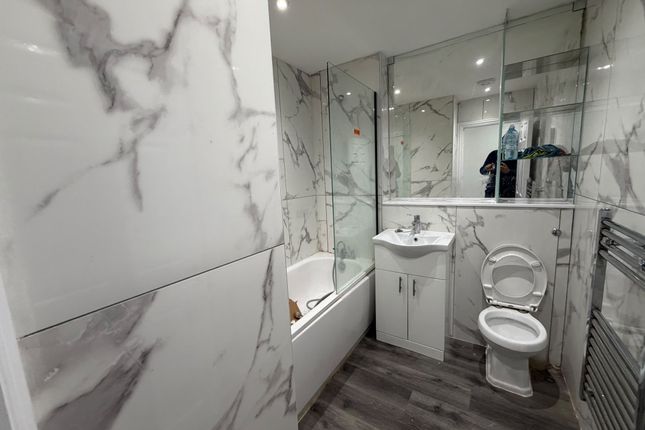 57 High Street, HOUNSLOW photo 4