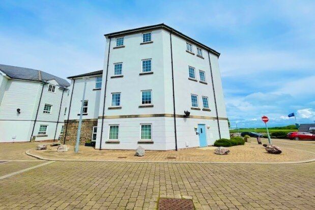 Flat to rent in Eastcliff, Bristol