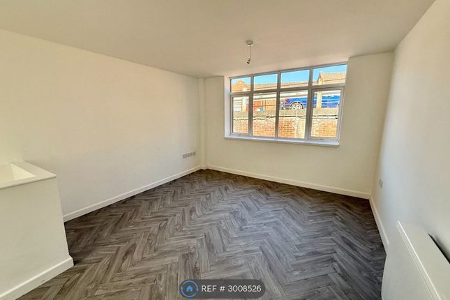 Flat, Market Place, Mansfield photo 2