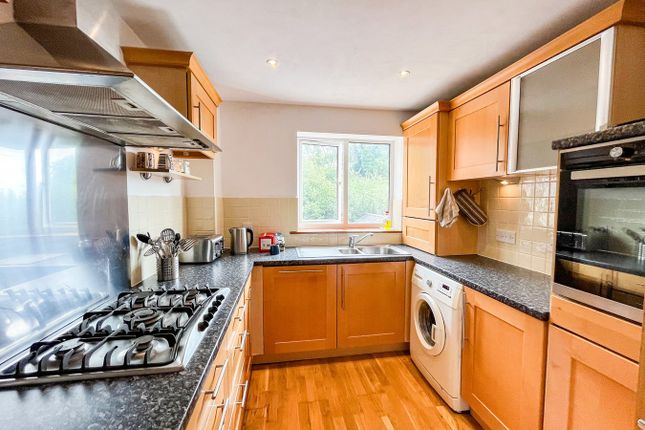 7 River Oaks Apartments, Beachy Head View, St Leonards-on-Sea photo 3