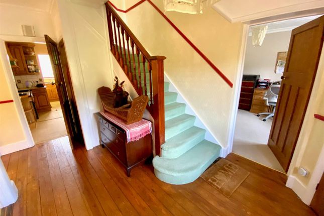 119, Corton Road, Lowestoft photo 4