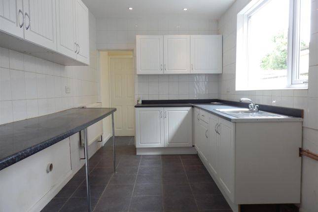 2, Norman Avenue, Warwickshire photo 4