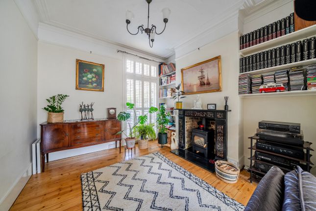 7, Hopedale Road, London photo 3