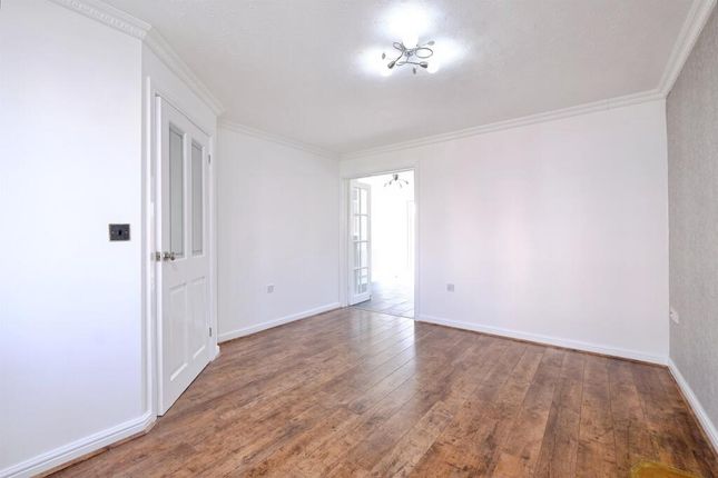 109, Lakeside Way, Ebbw Vale photo 5