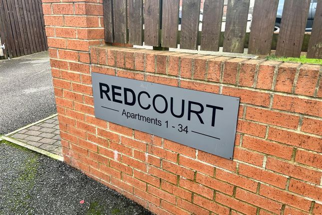 Flat for sale in Redcourt, Athlone Grove, Leeds