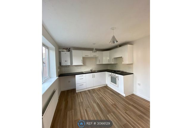 Moorhen Close, Brownhills, Walsall photo 4