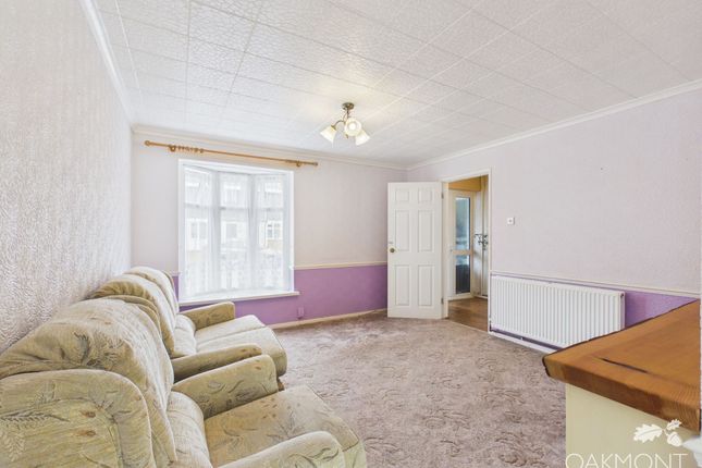 161 Little Lullaway, Basildon photo 4