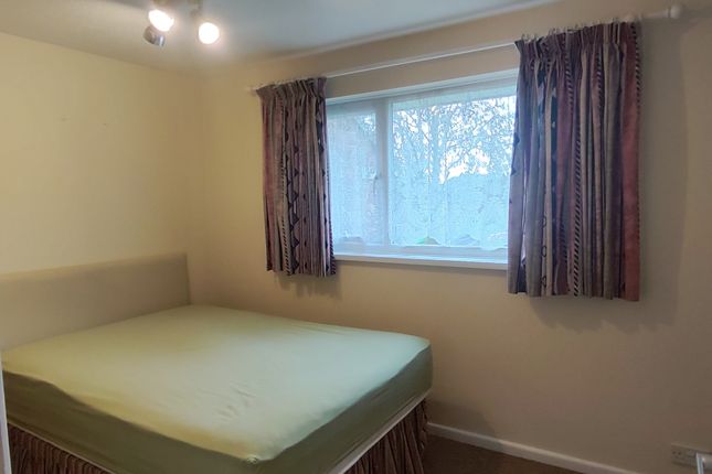 66, Rowan Close, Weymouth photo 4