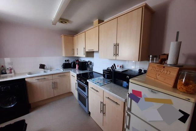 Flat for sale in The Forum, Abbey Manor Park, Yeovil