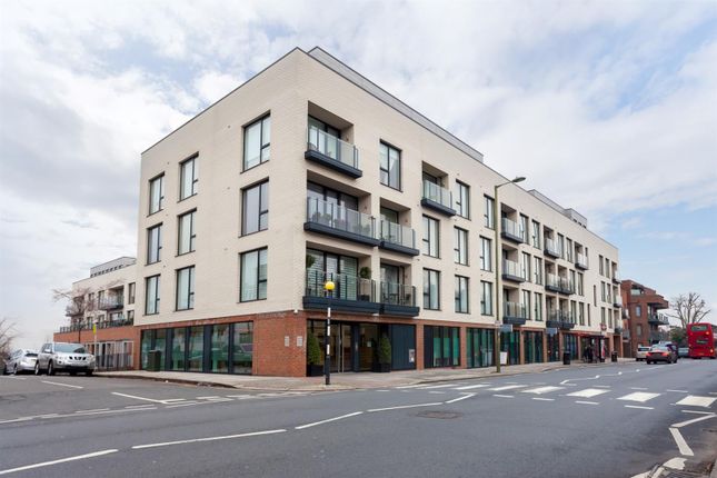 The Lexington, 7, Llanvanor Road, London photo 4