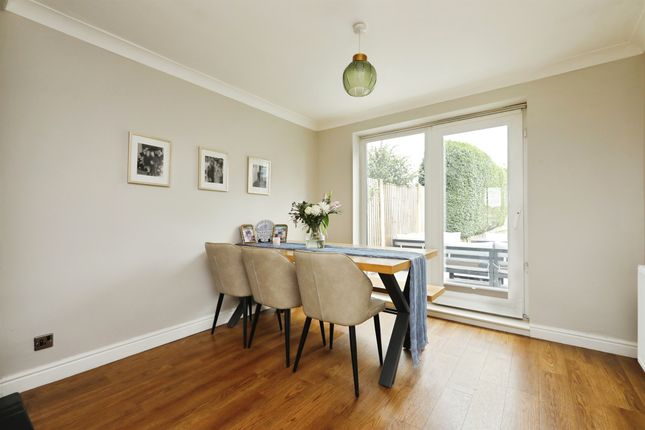 26, Grange View, Doncaster photo 3