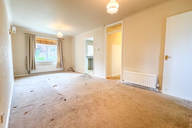 12, Linton Close, Stockton-on-Tees photo 2