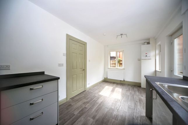 35 Coronation Road, Wigan photo 3