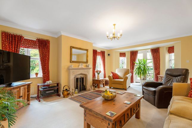 2 Smith Barry Road, Cheltenham photo 2