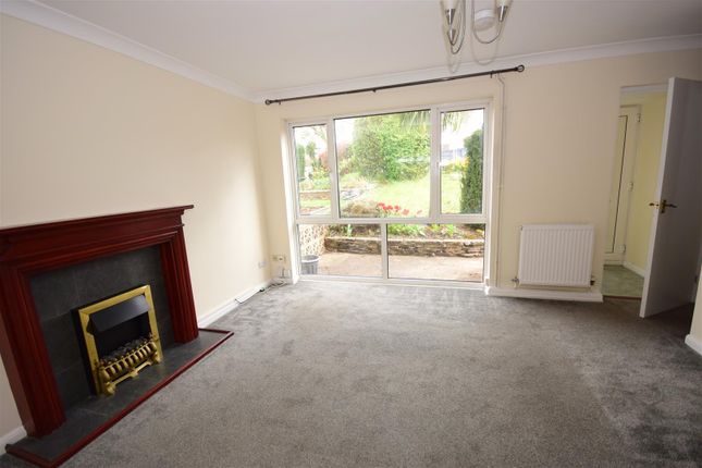 26, Sycamore Close, EXETER photo 3
