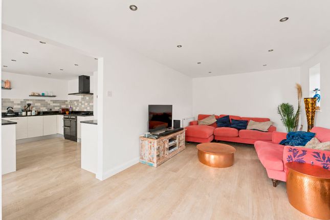 2, St. Helens Crescent, Hove photo 3