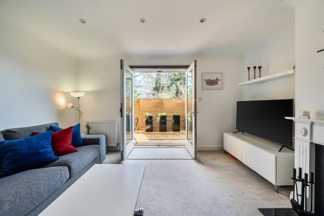 Applewood Cottage, 26, Haslemere Road, Haslemere photo 4