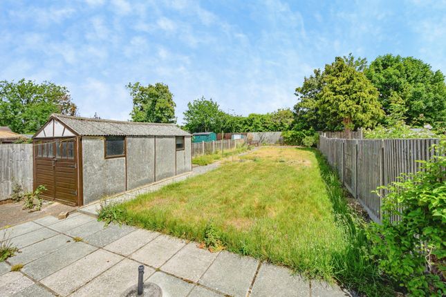 17, Abingdon Road, Bedfordshire photo 3
