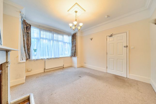 17, Westland Road, Hertfordshire photo 3
