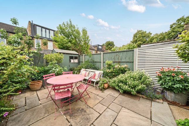 82, Blackshaw Road, London photo 4