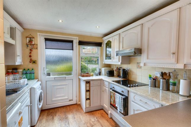 3, Barnsley Close, Nottingham photo 3