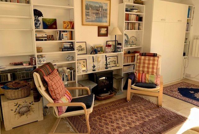 Flat 9, Westdown House,, Hartington Place, East Sussex photo 4