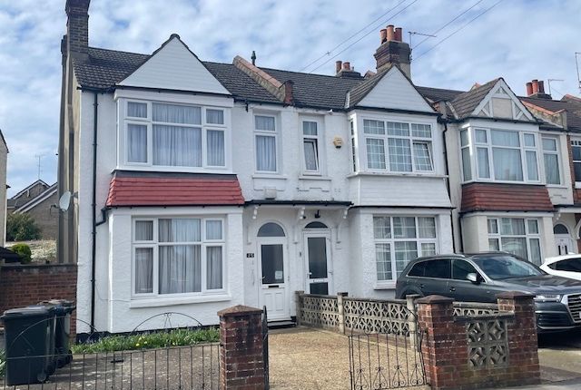 Thumbnail Terraced house for sale in Lincoln Road, South Norwood