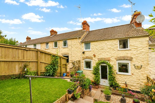 1-bed detached on 18, Golden Hill, Taunton, £230,000