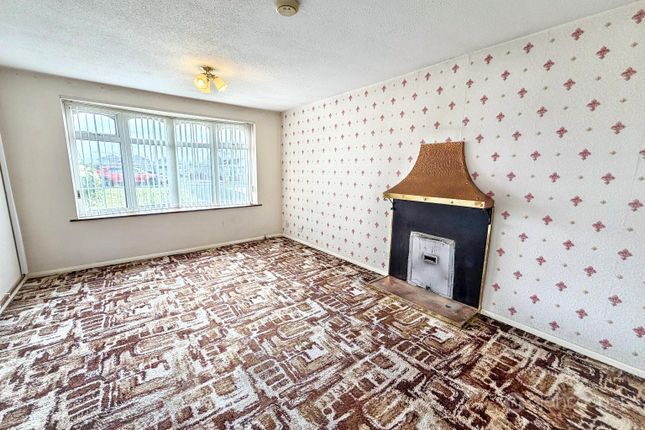23, Norfolk Crescent, Warwickshire photo 2