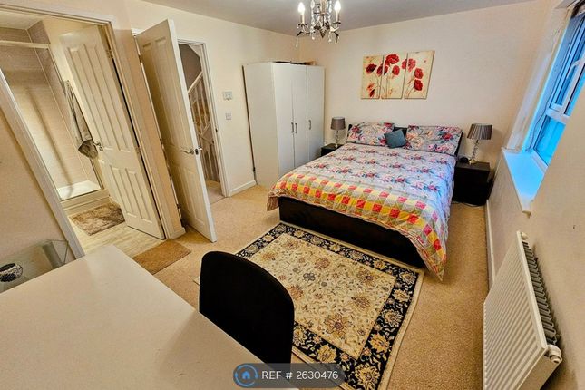 Master Bed 1