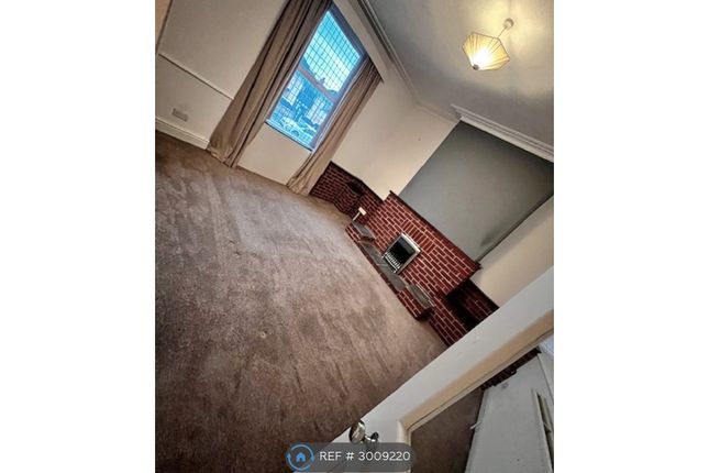 Leeds Road, Dewsbury photo 2