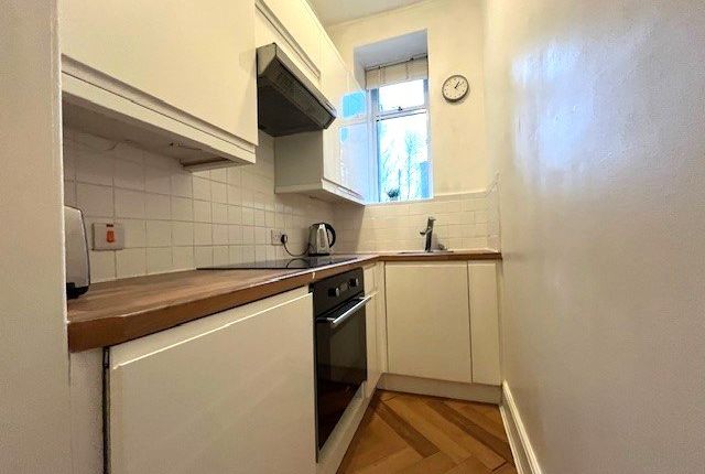 Flat 2, 59, Esslemont Avenue, Aberdeen photo 3